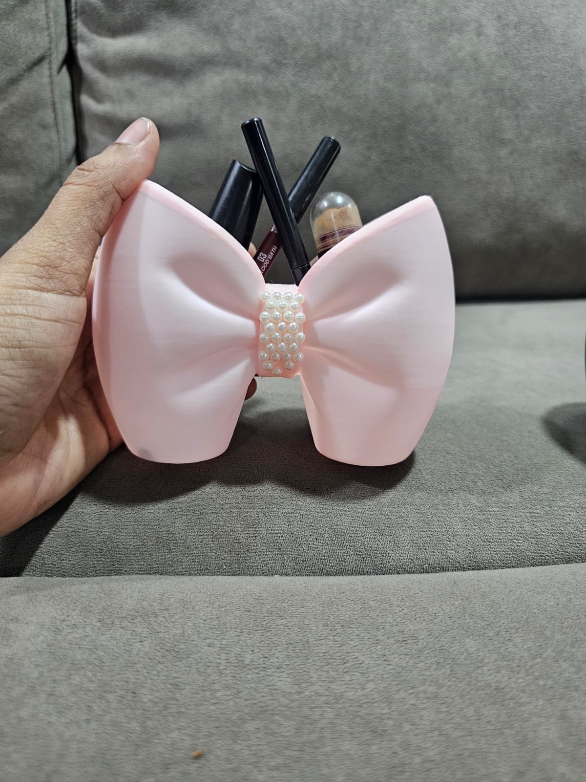 Elegant Bow-Shaped Makeup & Pen Holder – Cute Desk Organizer for Cosmetics, Stationery & Vanity 3D printed product in Chennai
